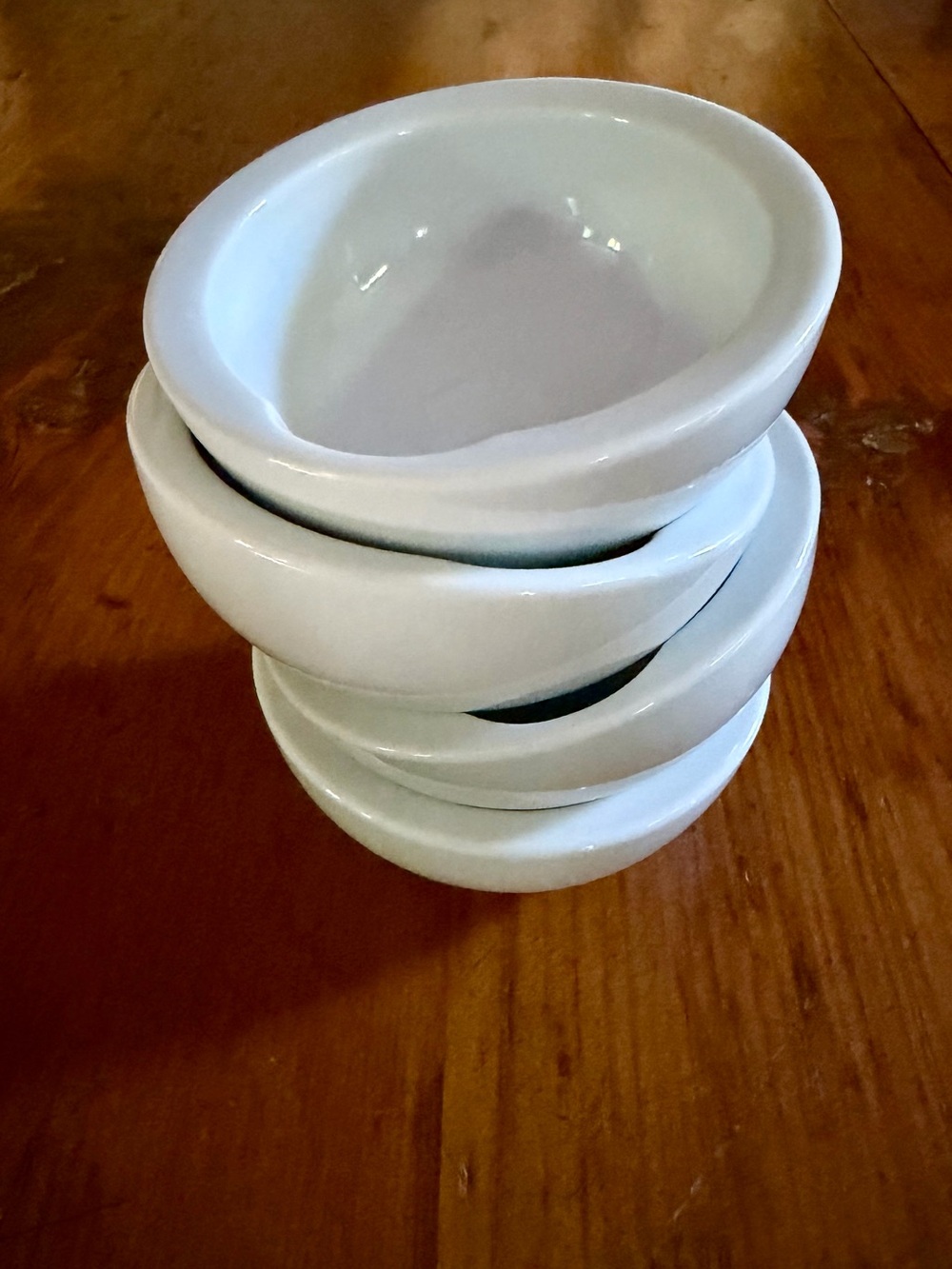 Crate&Barrel Aaron Probyn White Ceramic Pinch Bowls - Set of 4